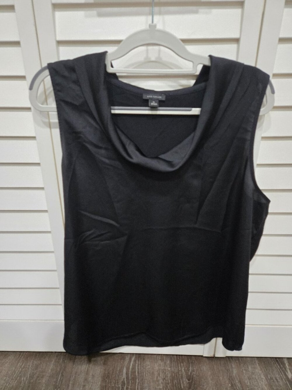 Ann Taylor black Blouse Office XL sleeveless
